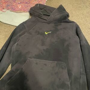 nike basketball hoodie